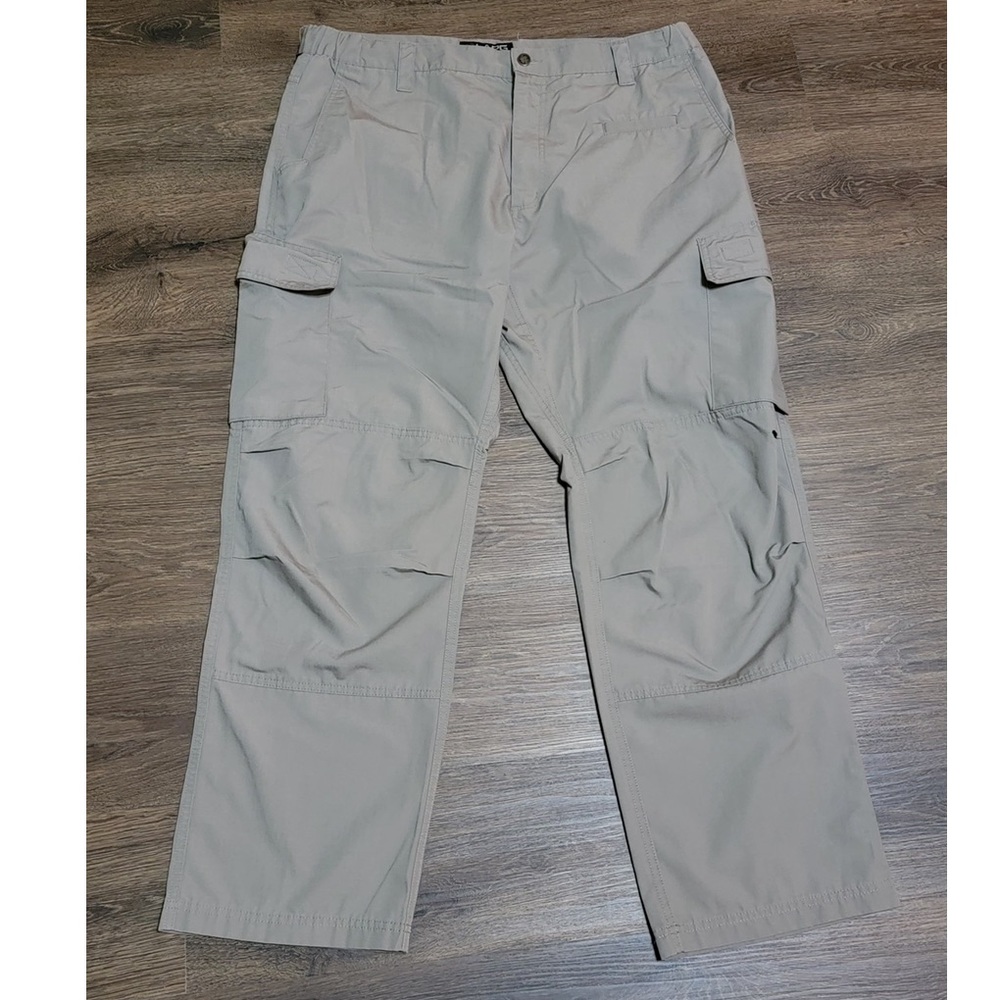 LAPG Men’s Tactical Pants, size 40/32, khaki